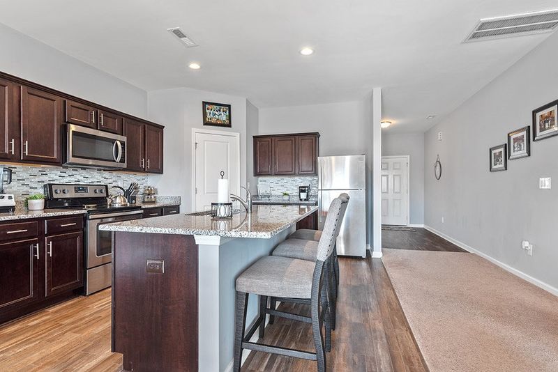 608 Kenyon Spring Dr, Zebulon, NC 27597