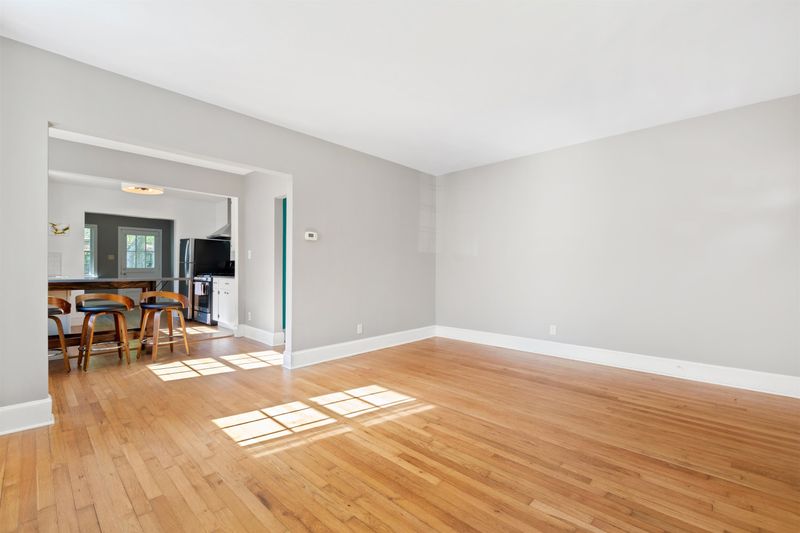 608 E Lavender Ave, Durham, NC 27704