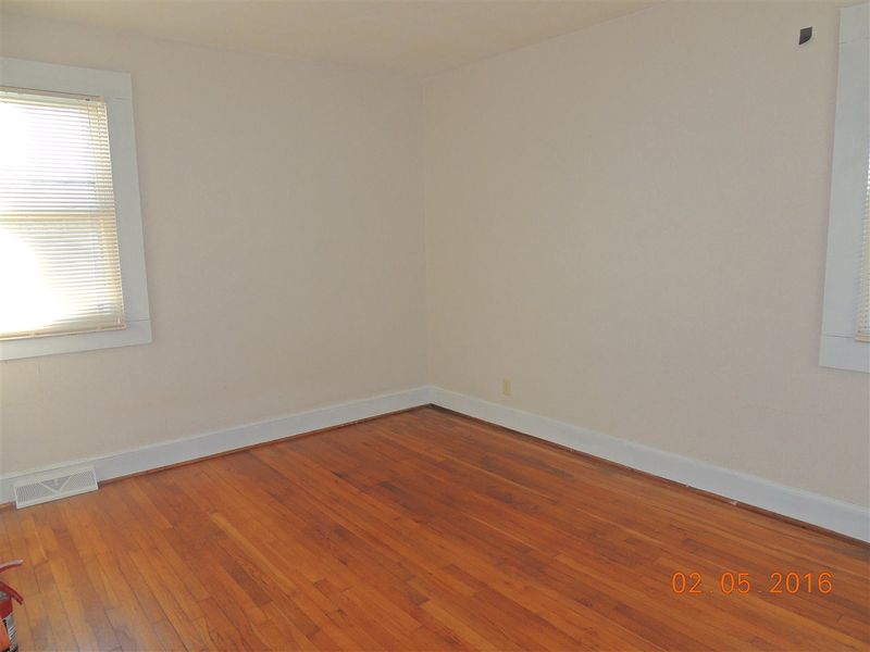 608 E Lavender St, Durham, NC 27704