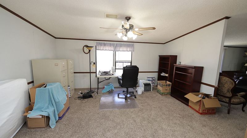 608 Lawrence Rd, Wake Forest, NC 27587