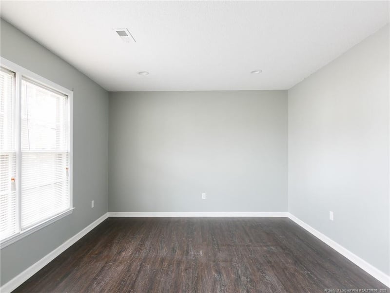 608 Missenburg Ct, Fayetteville, NC 28314