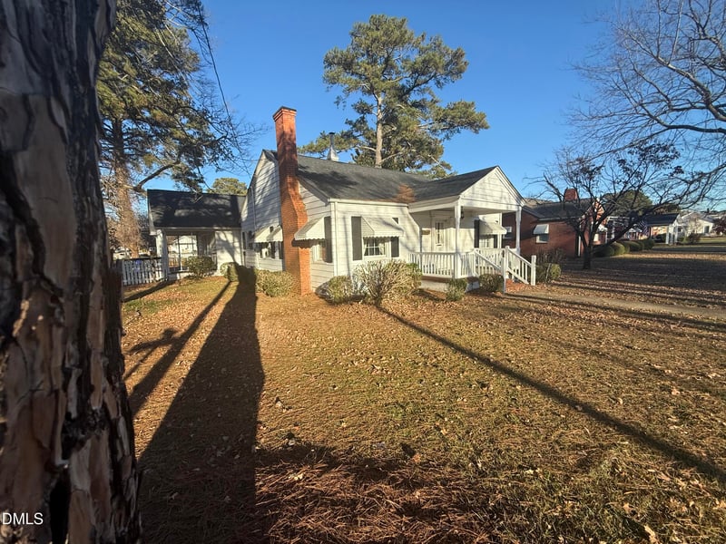 608 Parrish Dr, Benson, NC 27504