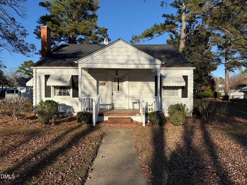 608 Parrish Dr, Benson, NC 27504