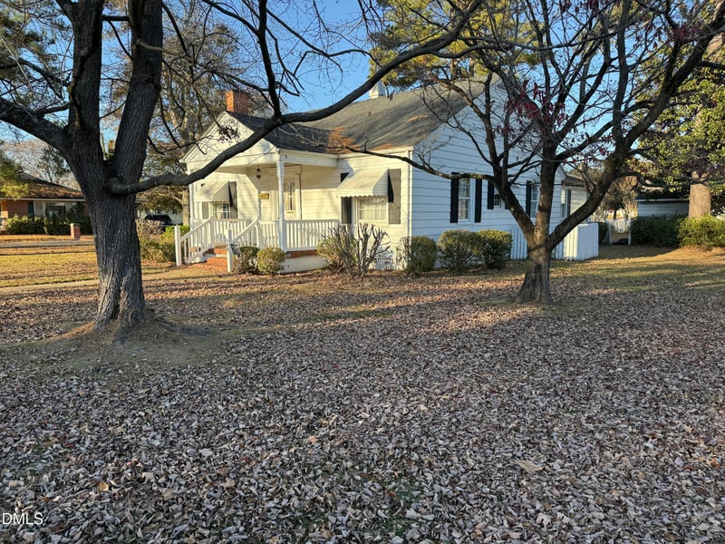 608 Parrish Dr, Benson, NC 27504