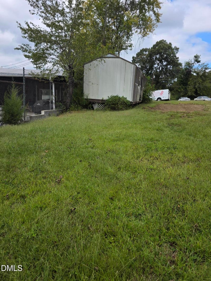 608 Poplar St, Graham, NC 27253