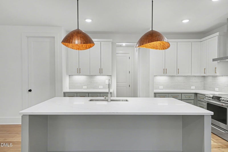 608 Sage Ct, Fuquay Varina, NC 27526