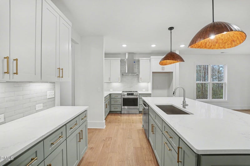 608 Sage Ct, Fuquay Varina, NC 27526