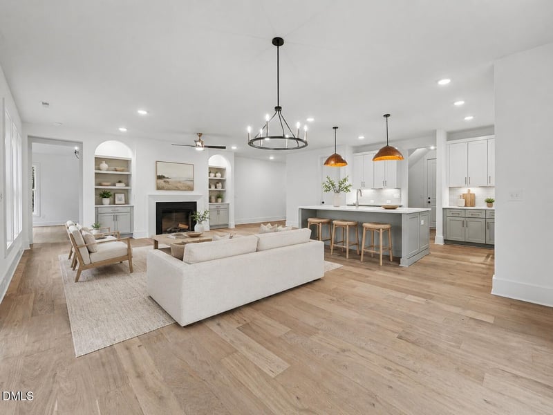 608 Sage Ct, Fuquay Varina, NC 27526