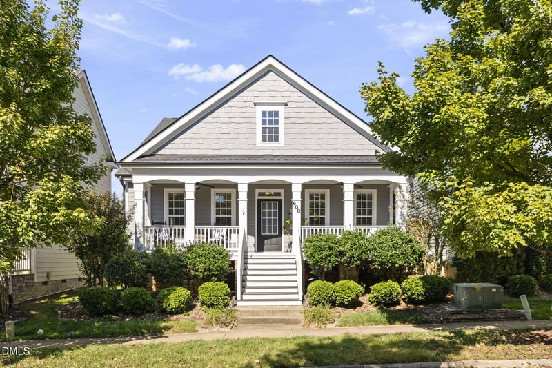 608 Skygrove Dr, Holly Springs, NC 27540
