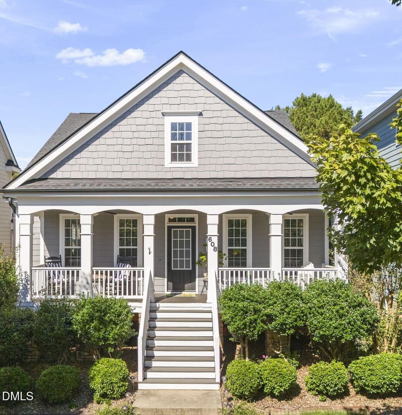 608 Skygrove Dr, Holly Springs, NC 27540