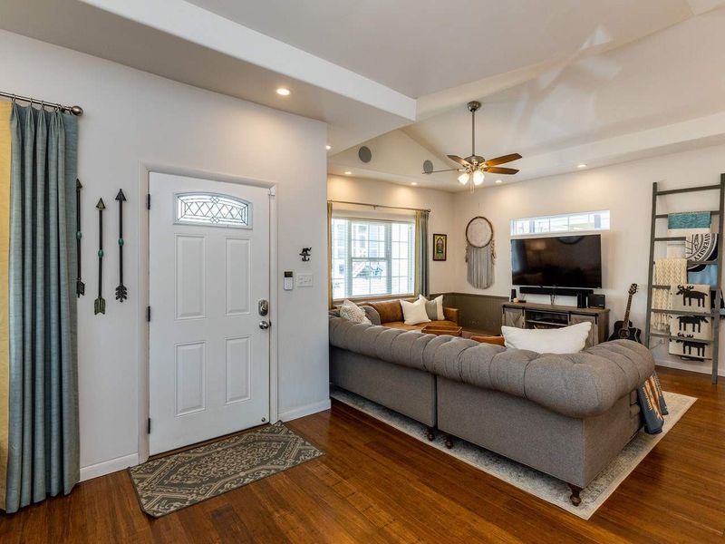 608 E South St, Raleigh, NC 27601