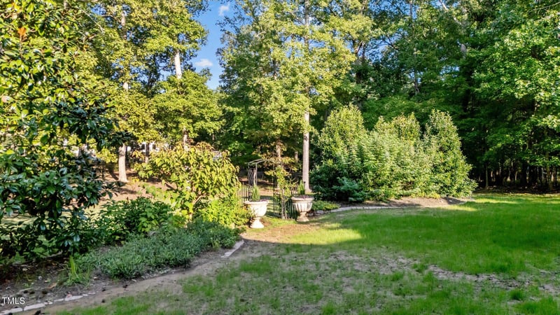 608 Valley Rd, Sanford, NC 27330