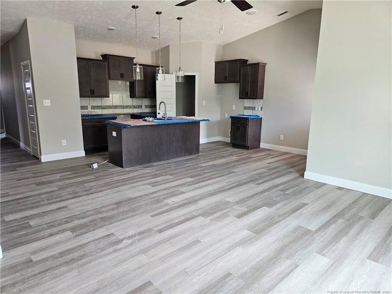 6080 Ari Ct, Fayetteville, NC 28312