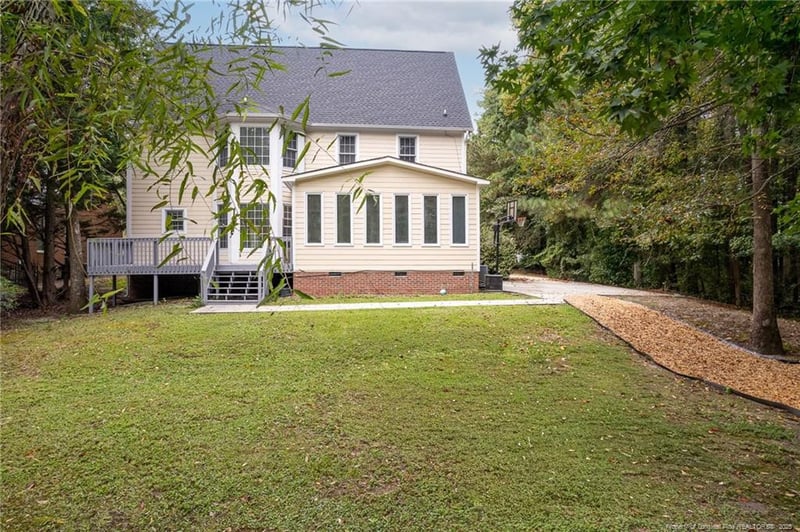 6080 Iverleigh Cir, Fayetteville, NC 28311