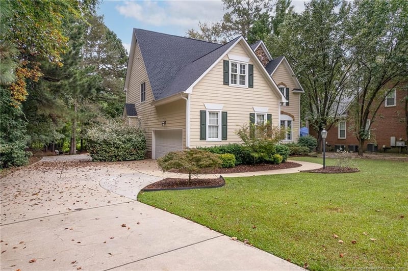 6080 Iverleigh Cir, Fayetteville, NC 28311