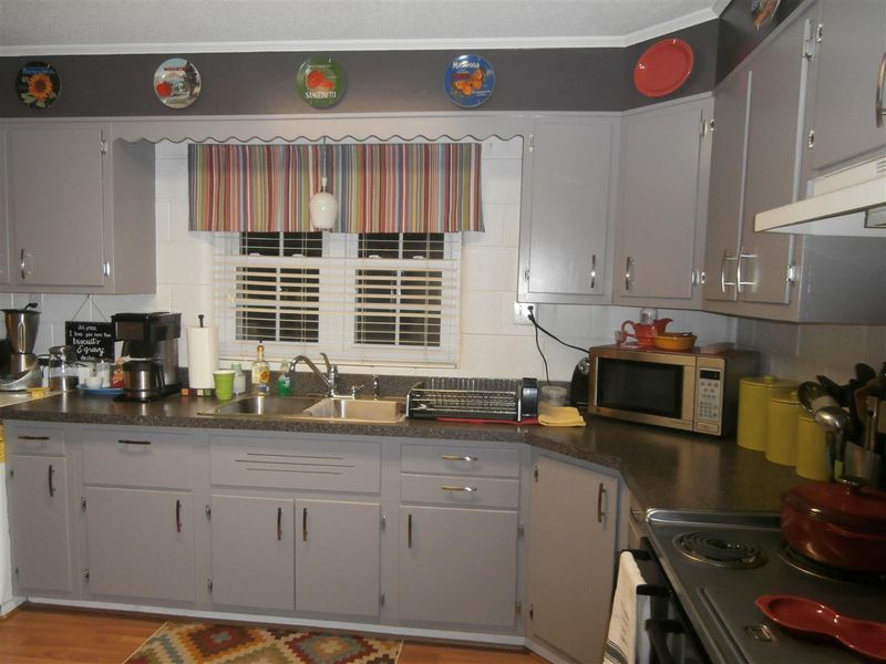 6083 Deep River Rd, Sanford, NC 27330