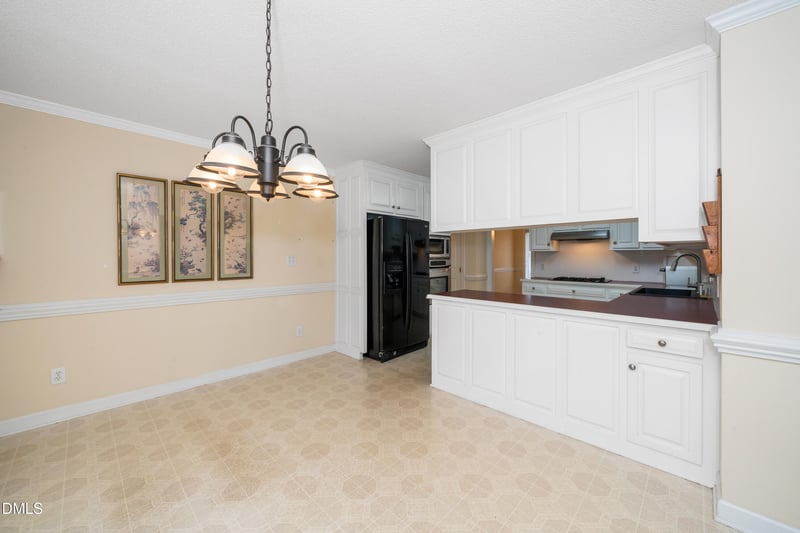 609 Academy St, Fuquay Varina, NC 27526