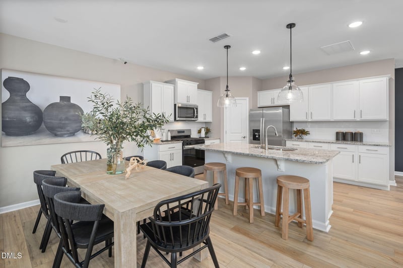 609 Branthurst Dr, Fuquay Varina, NC 27526