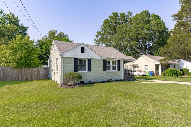 609 Brighton Rd, Raleigh, NC 27610