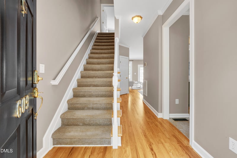 609 Copperline Dr, Chapel Hill, NC 27516