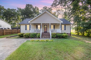 609 Country Club Dr, Oxford, NC 27565