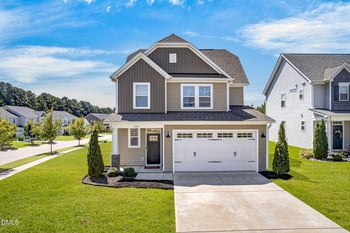 609 Crestdale Dr, Clayton, NC 27520