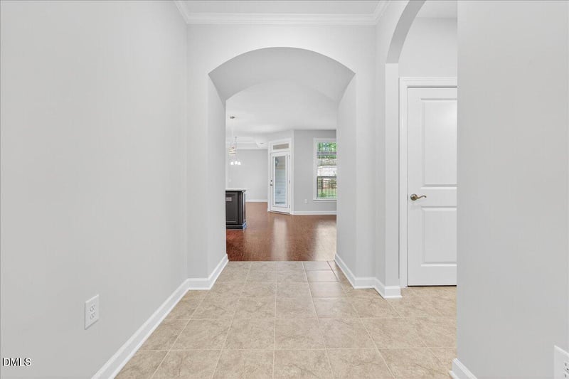 609 Crooked Pine Dr, Cary, NC 27519