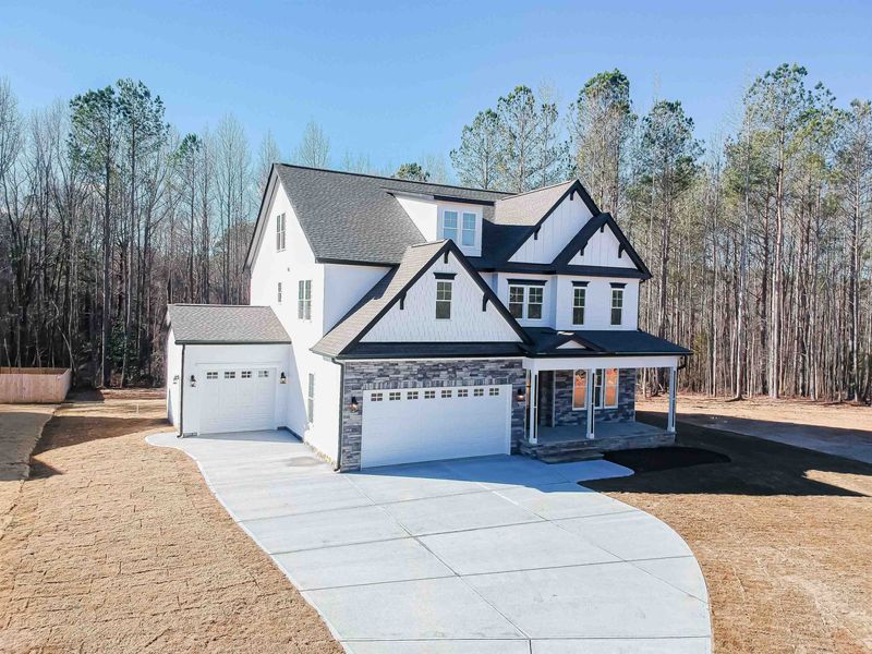 609 Darian Woods Dr, Holly Springs, NC 27540