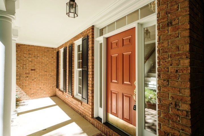 609 Deerhaven Ct, Hillsborough, NC 27278