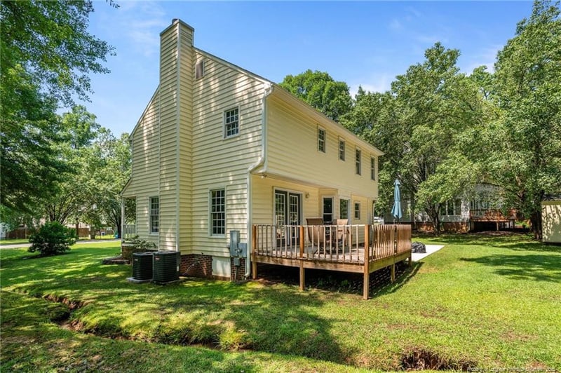 609 Fairway Dr, Sanford, NC 27330