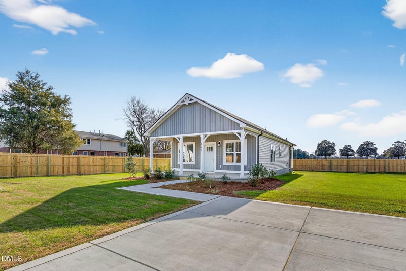 609 Godwin St, Dunn, NC 28334