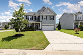 609 Golden Plum Ln, Zebulon, NC 27597