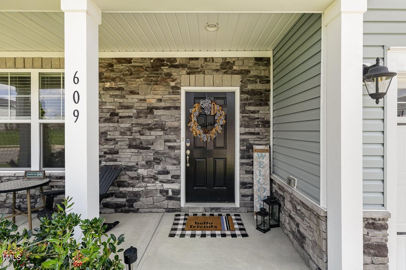 609 Golden Plum Ln, Zebulon, NC 27597