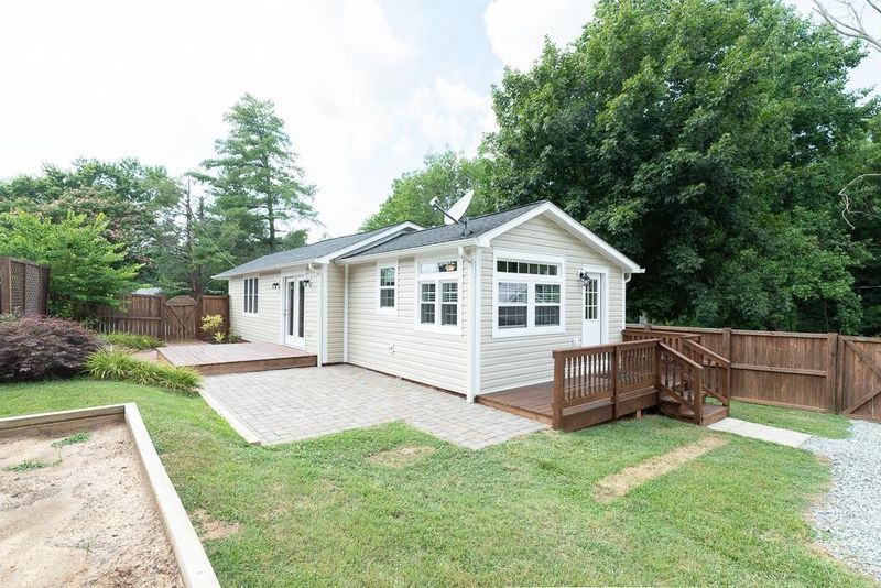 609 E Green, Mebane, NC 27302