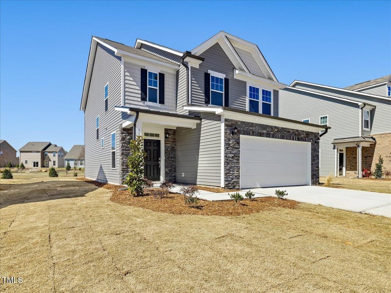 609 Hipwood Dr, Zebulon, NC 27597