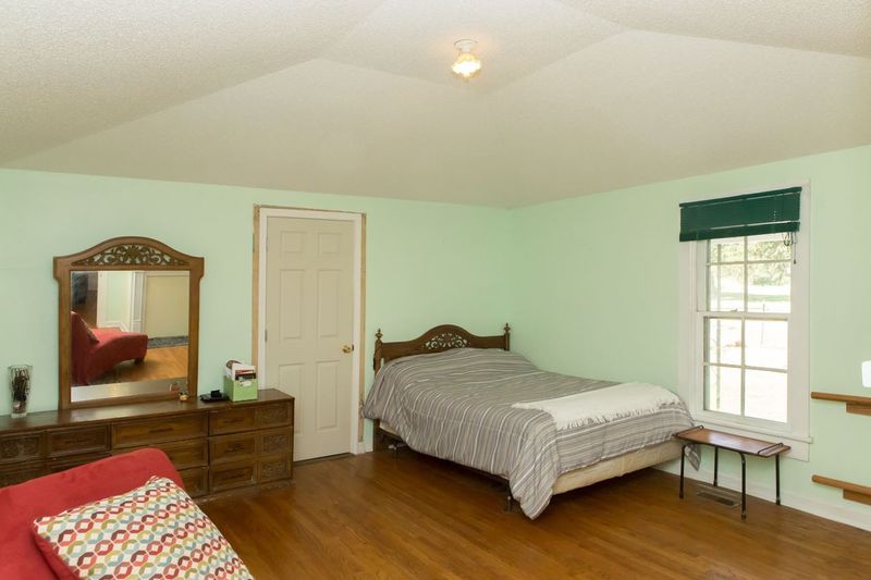 609 Lee St, Mebane, NC 27302