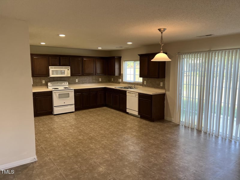 609 Magna Dr, Durham, NC 27703