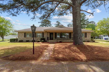 609 Main St, Benson, NC 27504