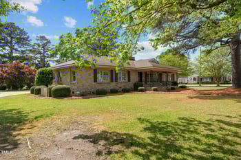 609 Main St, Benson, NC 27504