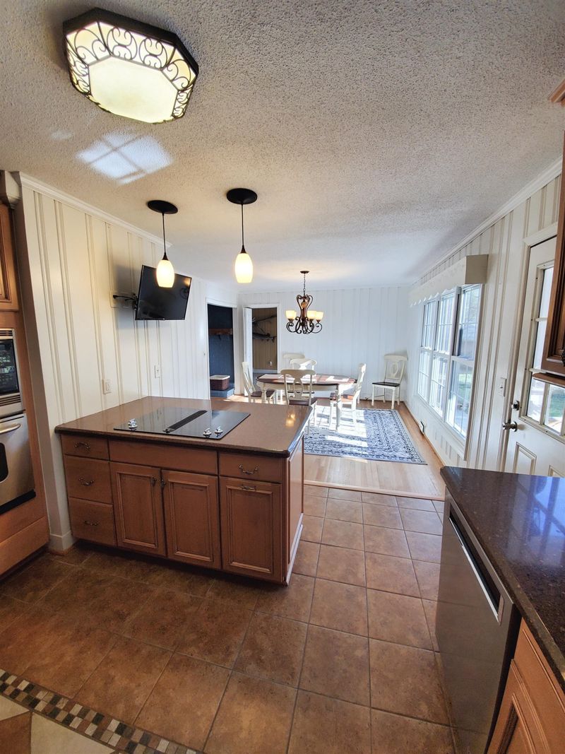 609 Mcgee St, Graham, NC 27253