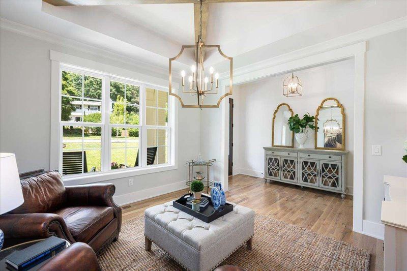 609 Northbrook Dr, Raleigh, NC 27609