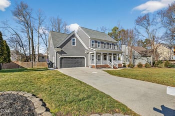 609 Oakhall Dr, Holly Springs, NC 27540