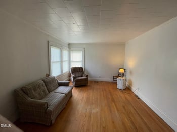 609 Phillips St, Burlington, NC 27217