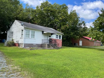 609 Phillips St, Burlington, NC 27217