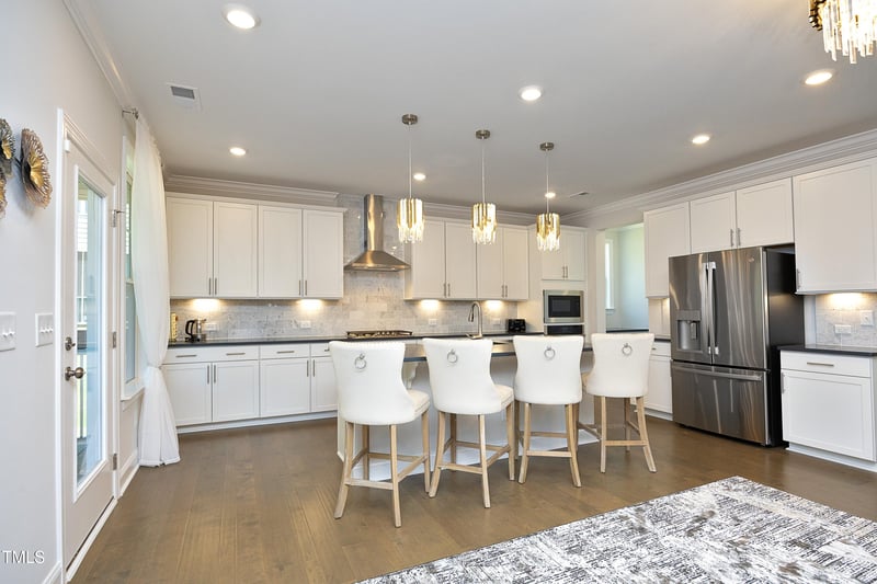 609 Ramsours Mill Dr, Holly Springs, NC 27540