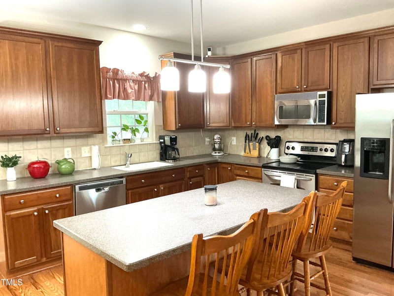 609 Redford Place Dr, Rolesville, NC 27571