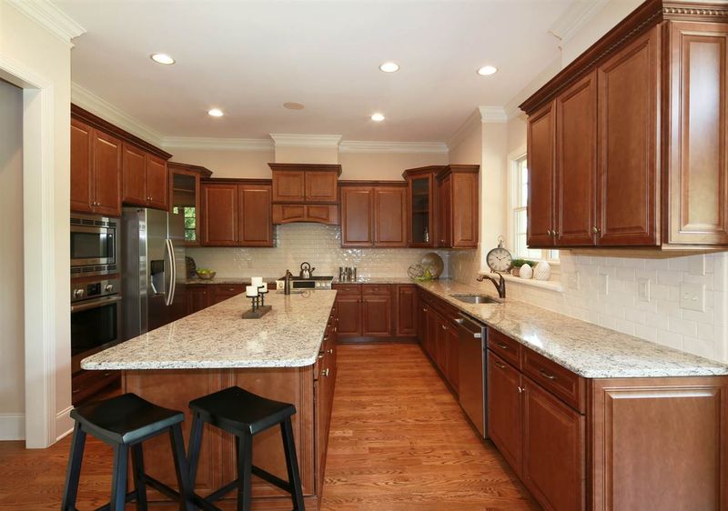 609 Rolling Springs Dr, Cary, NC 27519