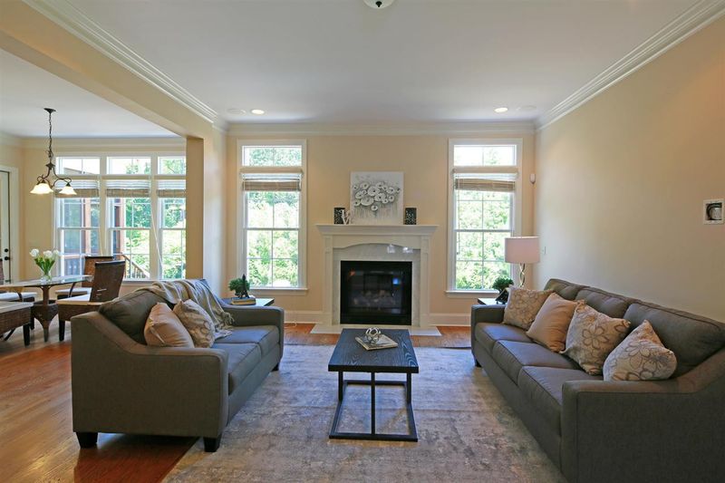 609 Rolling Springs Dr, Cary, NC 27519