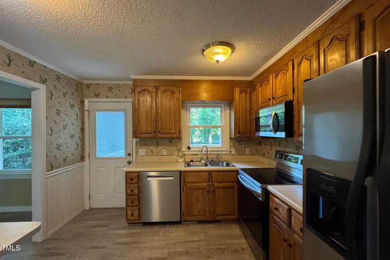 609 Sloan Dr, Cary, NC 27511
