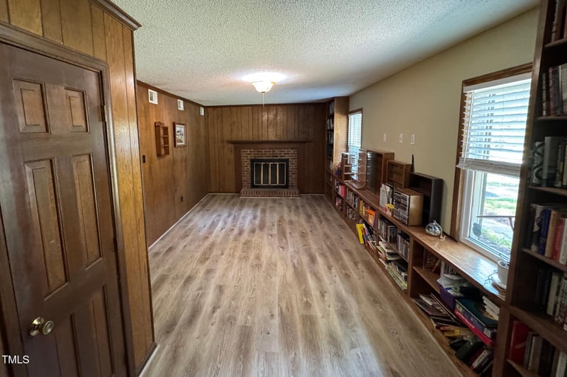 609 Sloan Dr, Cary, NC 27511